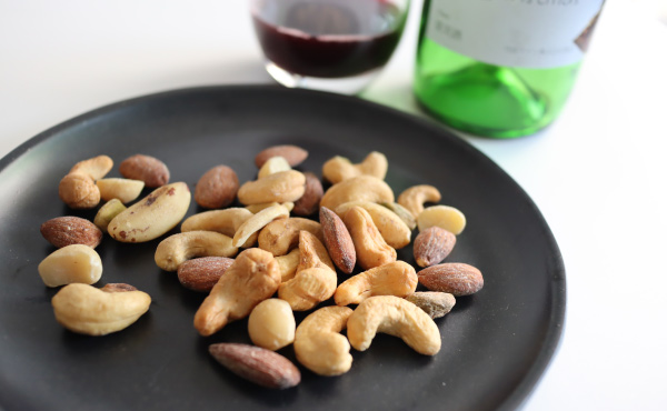 カカオハスク+桜スモークとナッツの薫りのハーモニー。