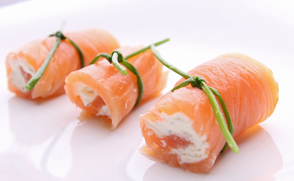 スモークサーモンのベーグルサンド